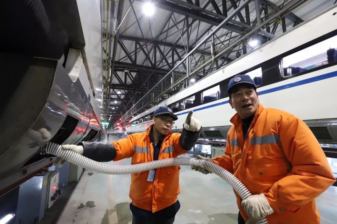動(dòng)車高鐵飛機(jī)排污管,卸污管